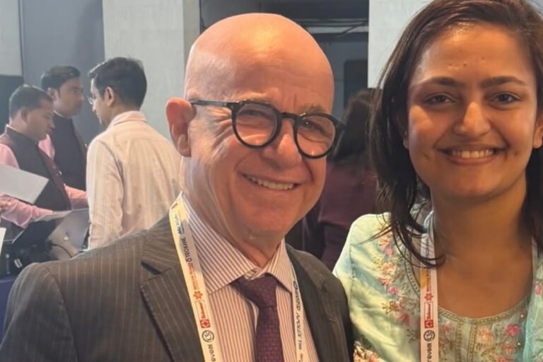 DR. APURVA SAMANT (50)